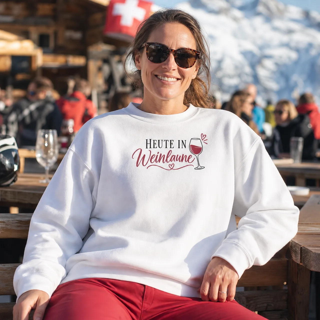 «Heute in Weinlaune» Sweatshirt, Spruch für Weinfreunde, getragen